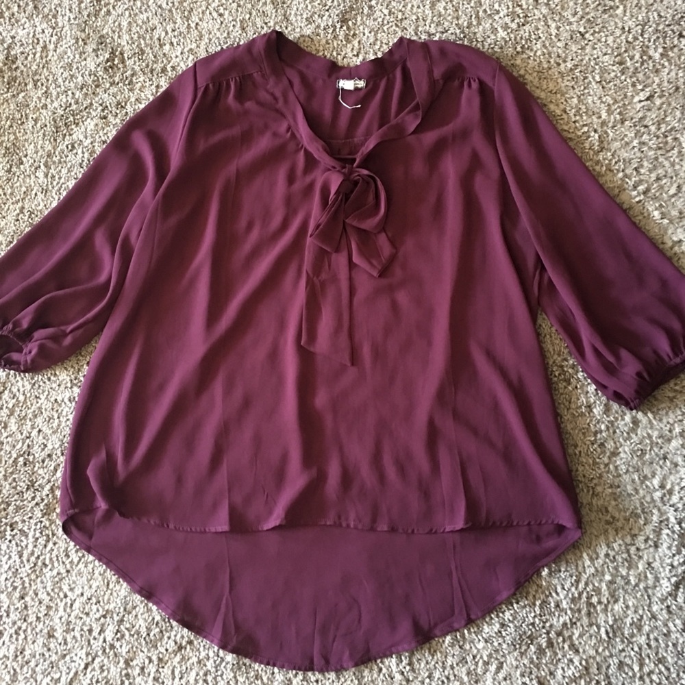 ❌SOLD❌Women’s Top